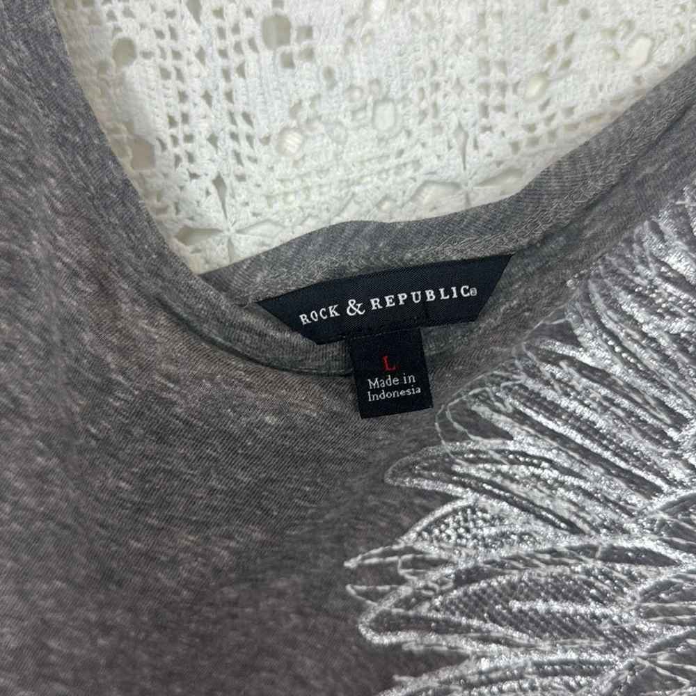 Rock & Republic Charcoal Winged Tee - Picture 2 of 6